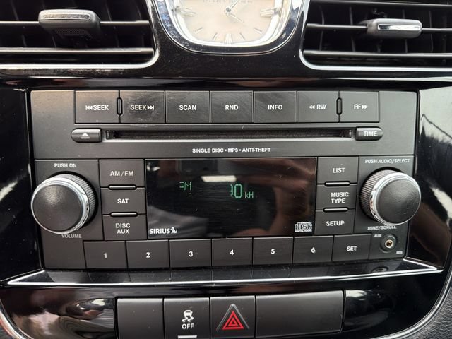 Used 2012 Chrysler 200 Touring FWD image 18