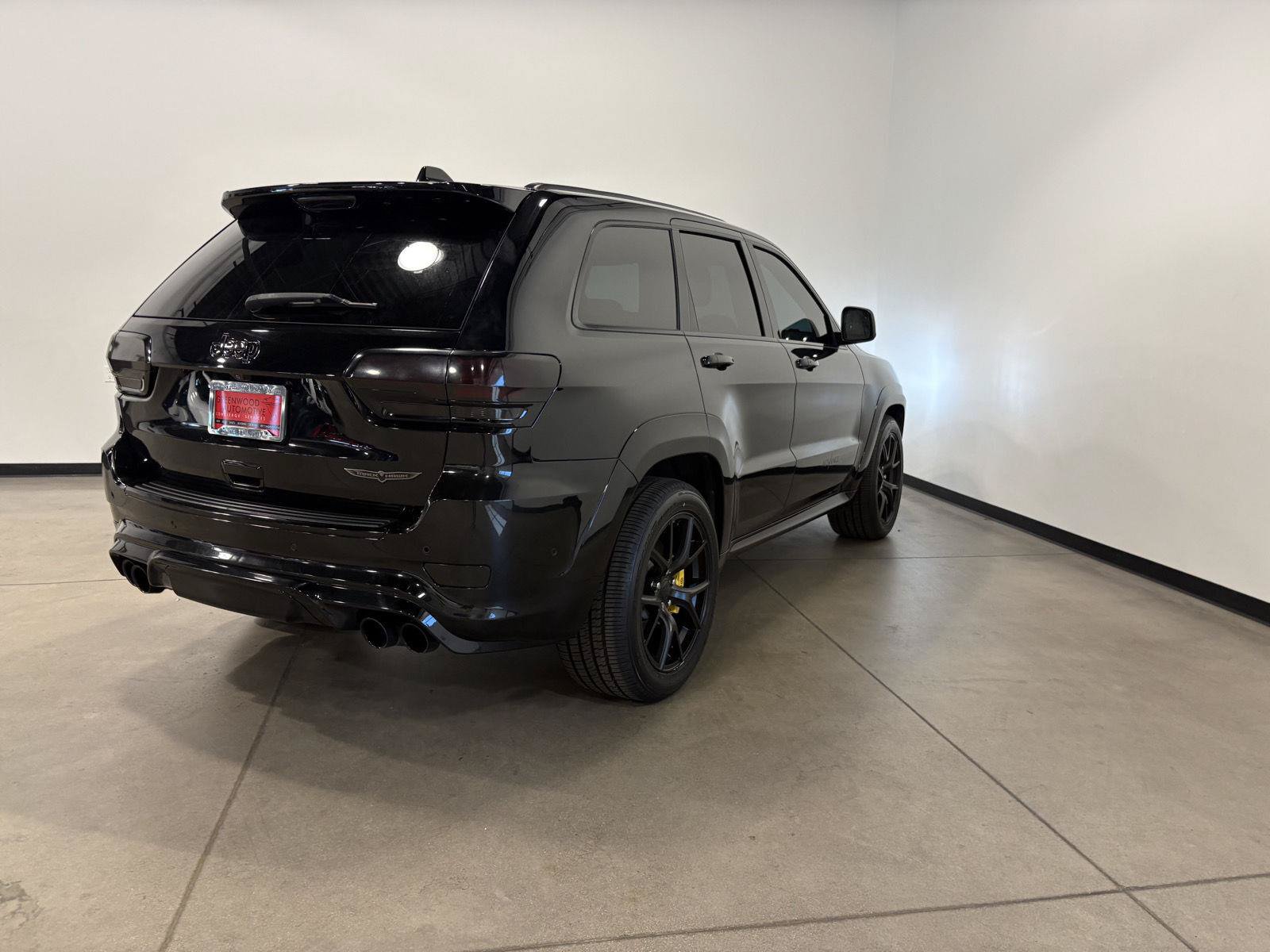Used 2018 Jeep Grand Cherokee Trackhawk AWD/4WD image 3