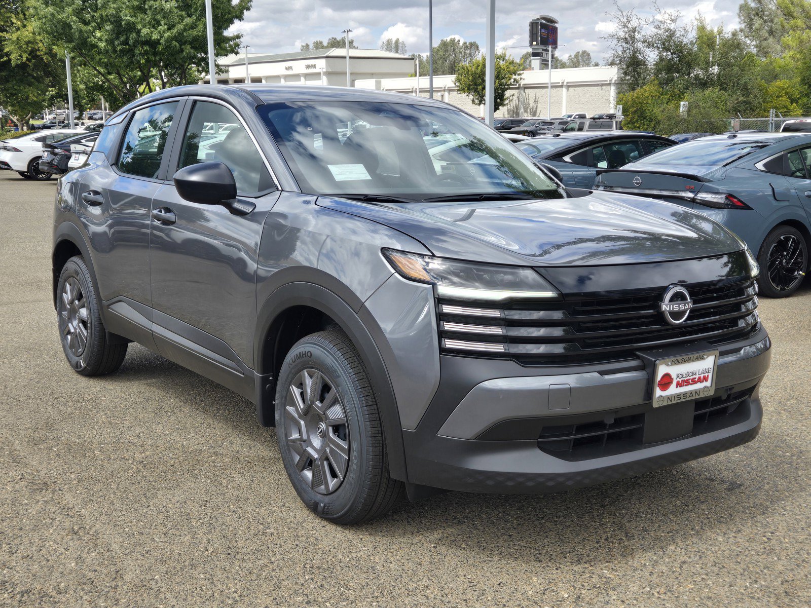 New 2026 Nissan Kicks S