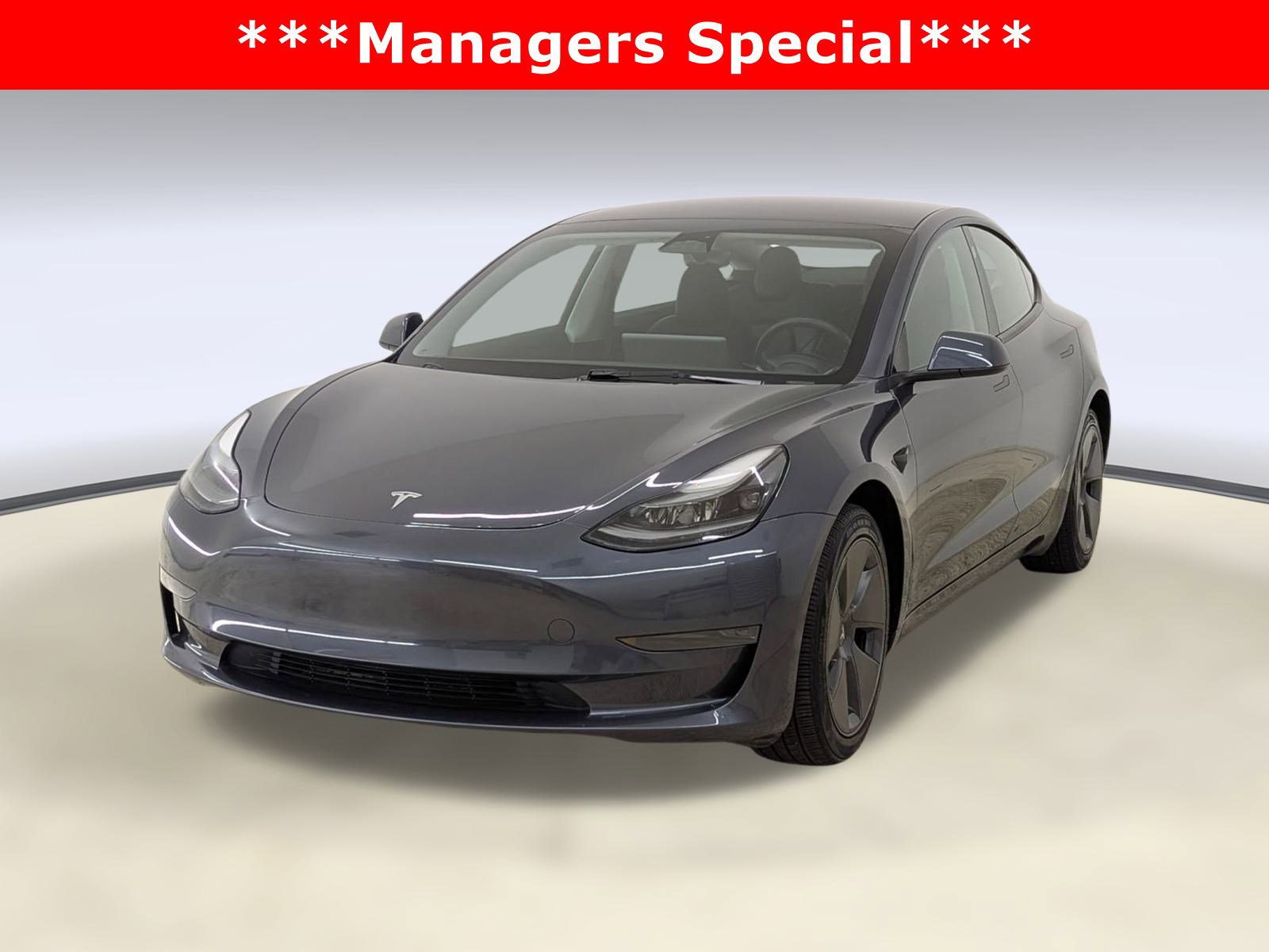 Used 2023 Tesla Model 3 Standard Range image 1