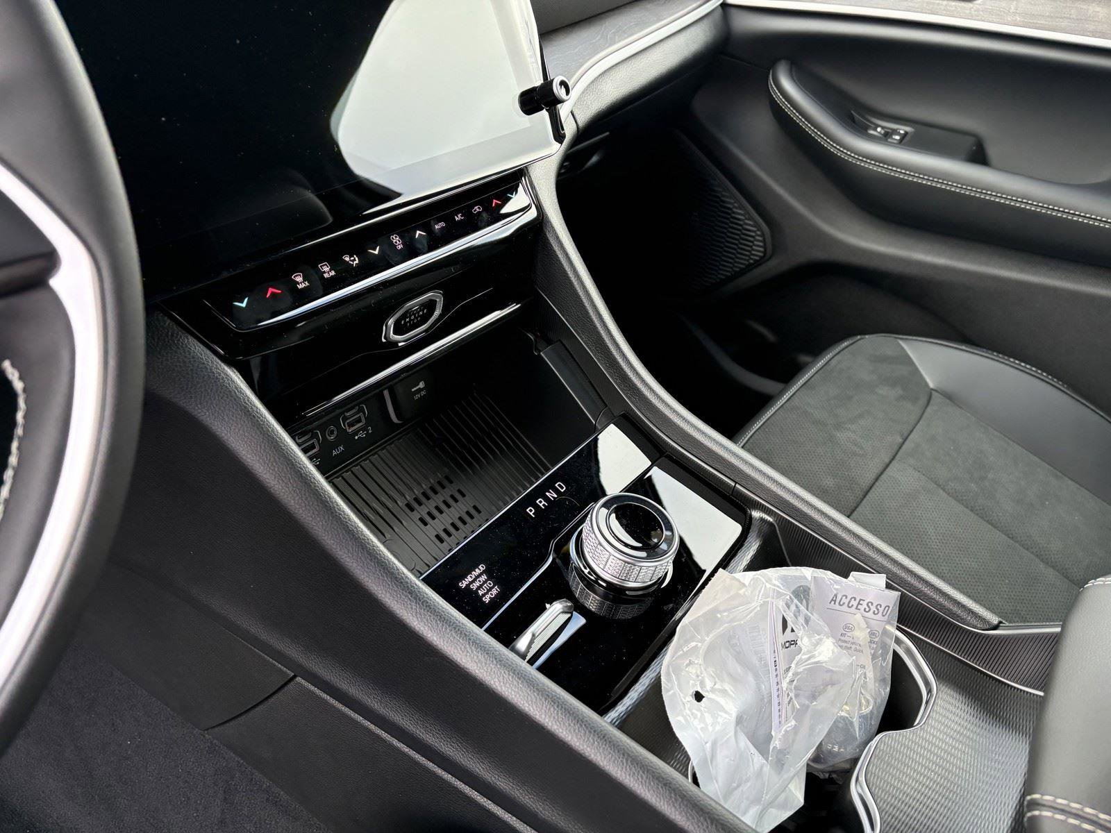 New 2026 Jeep Grand Cherokee 4WD image 15