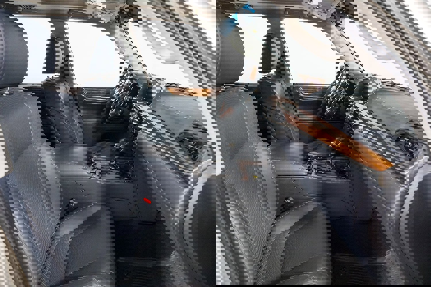 Used 2020 Lexus LX 570 4WD w/ Luxury Package image 28