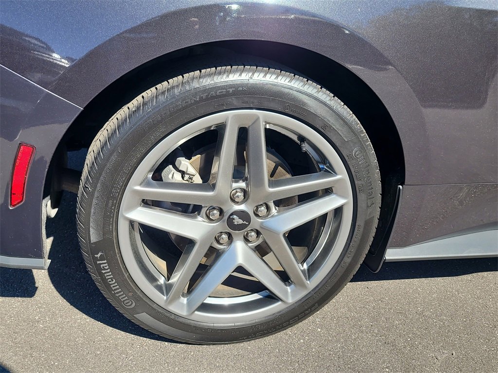 Used 2024 Ford Mustang Premium image 5