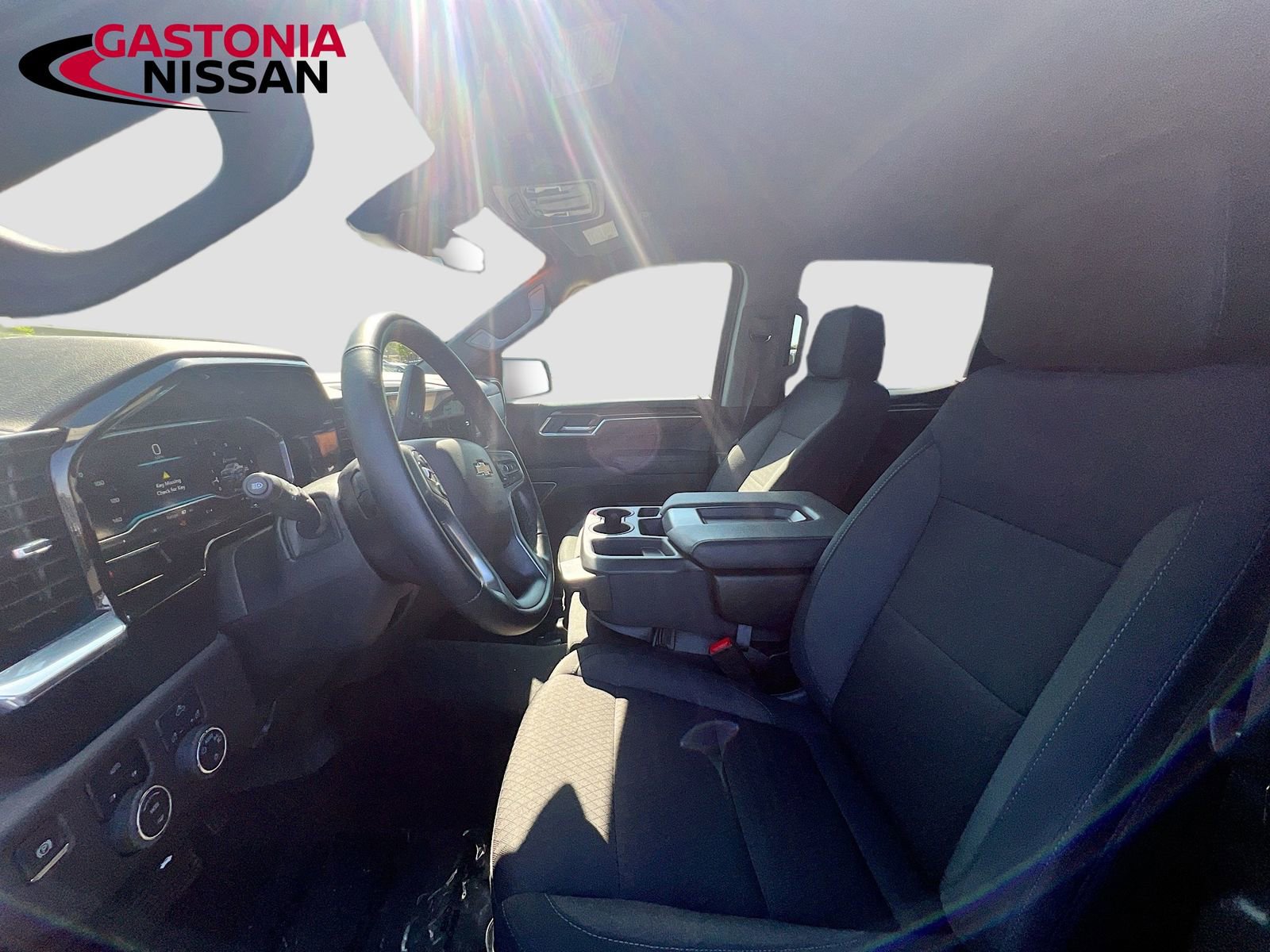 Used 2025 Chevrolet Silverado 1500 LT AWD/4WD image 29