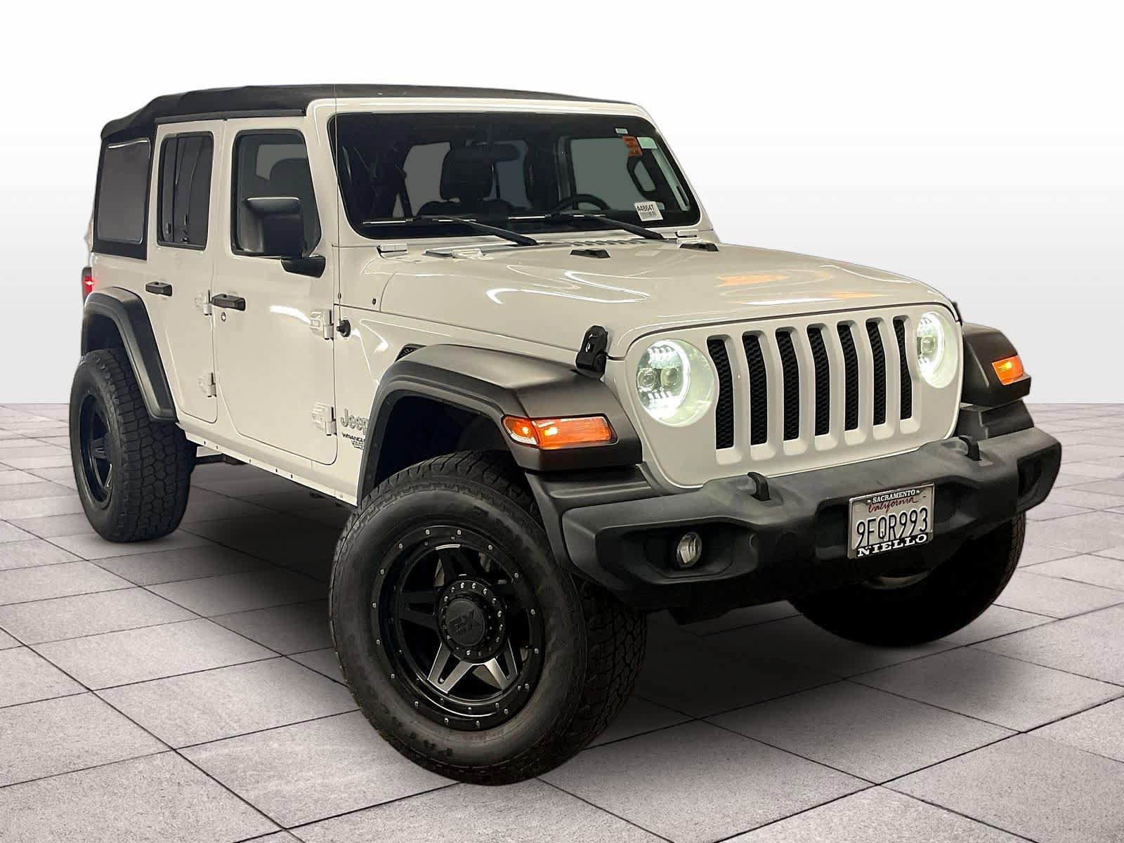 Used 2020 Jeep Wrangler Unlimited Sport S image 2