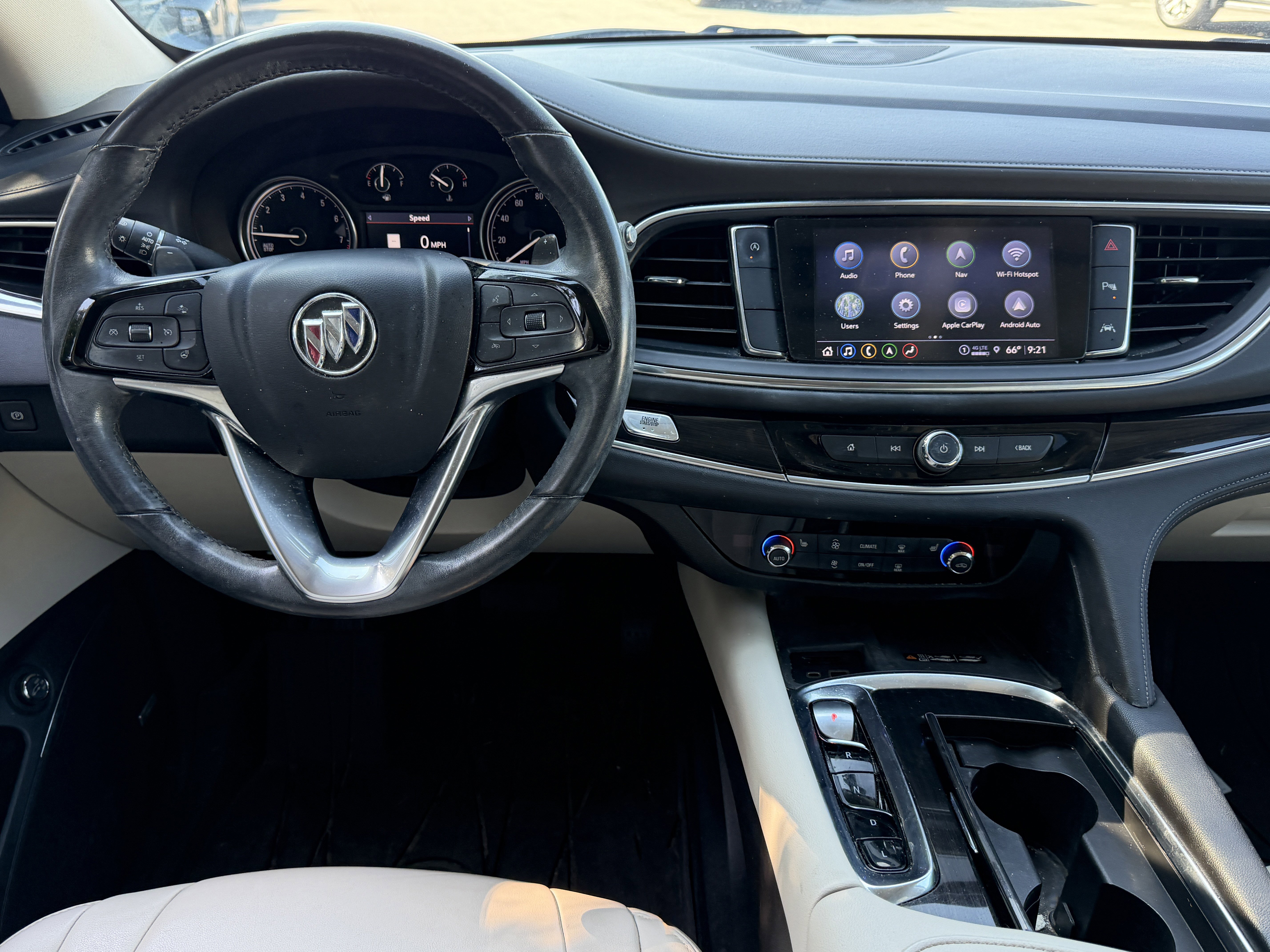 Used 2022 Buick Enclave Essence w/ Experience Buick Package FWD image 6