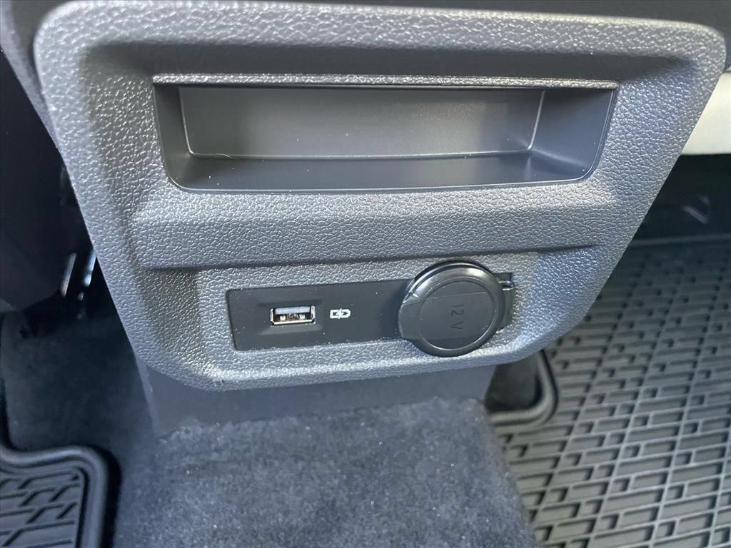 Used 2020 Volkswagen Tiguan SEL w/ 3rd Row Seat Package AWD/4WD image 9