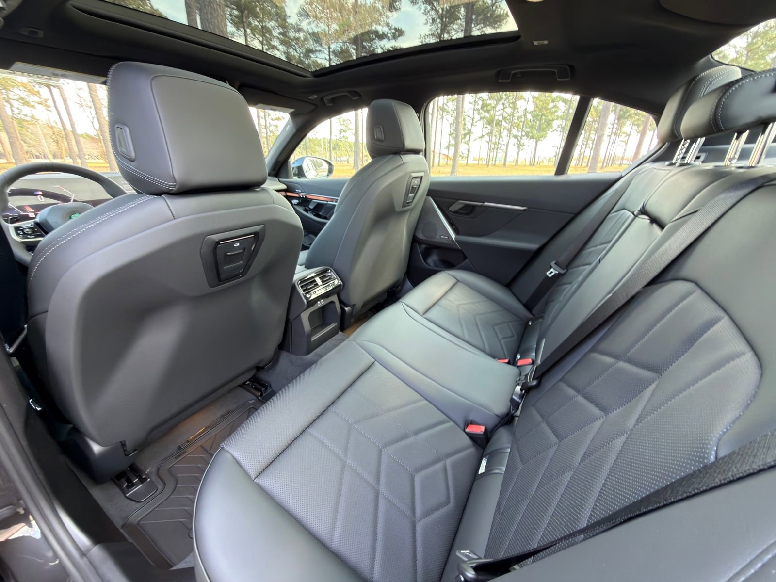 New 2026 BMW 530i w/ M Sport Package image 15