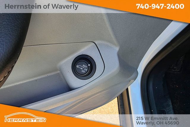 Used 2023 GMC Terrain SLT FWD image 16