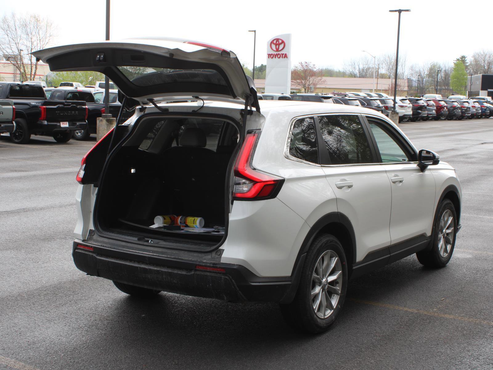 Used 2024 Honda CR-V EX image 7