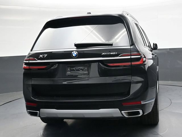 Used 2026 BMW X7 xDrive40i image 4