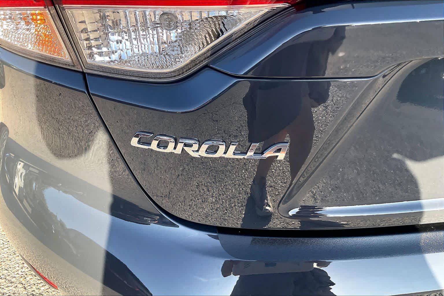 Used 2026 Toyota Corolla LE FWD image 30