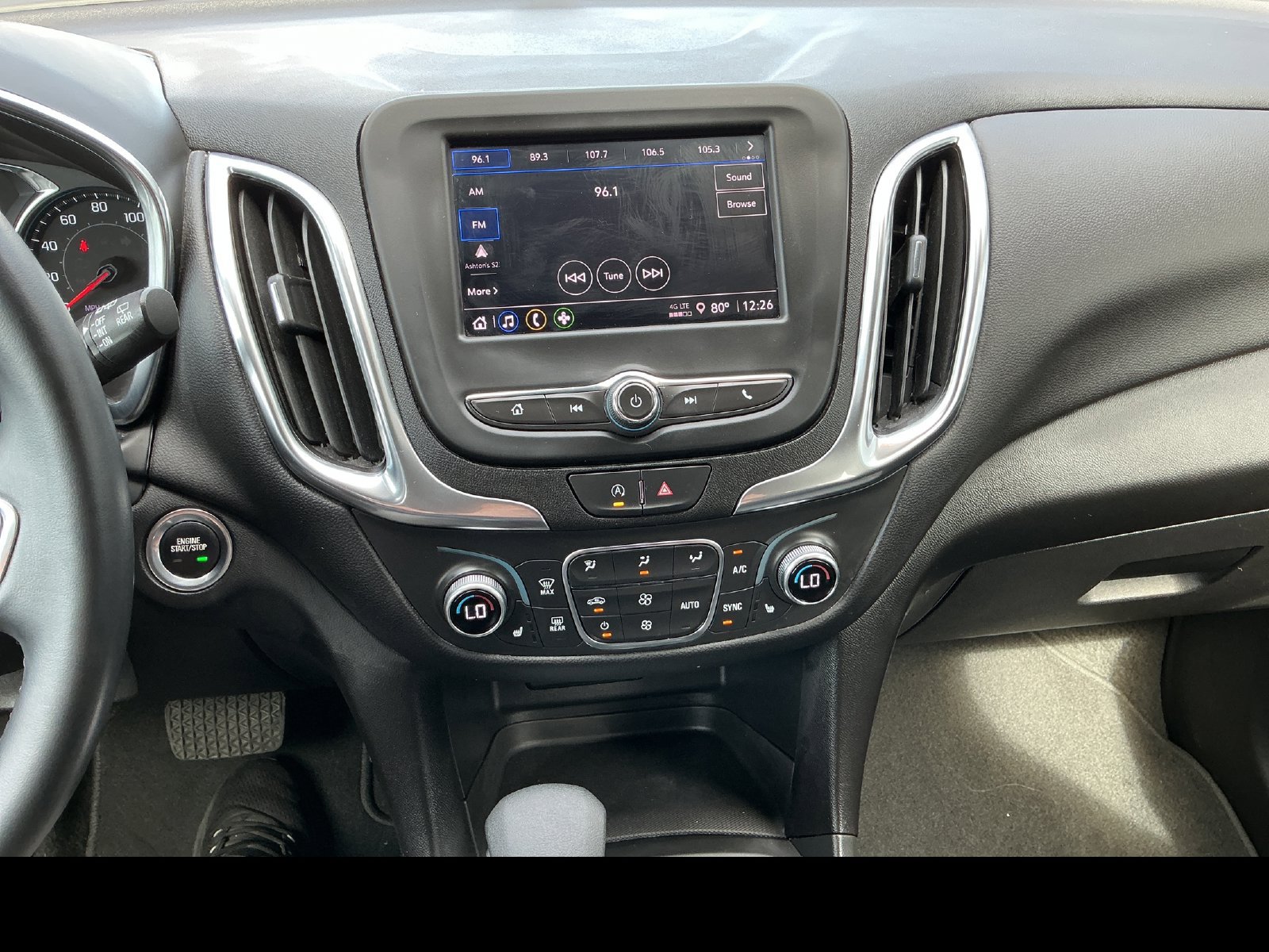Used 2024 Chevrolet Equinox LT FWD image 19