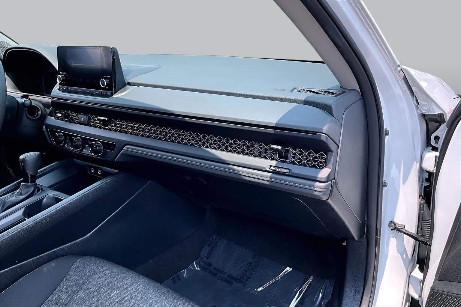 Used 2023 Honda Accord EX image 18