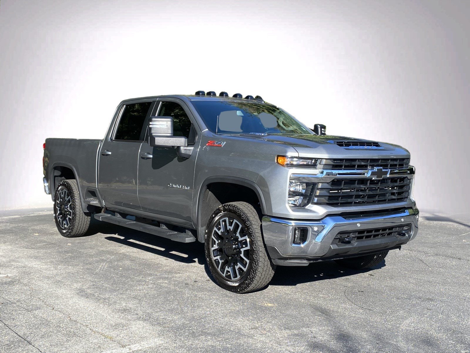 Used 2025 Chevrolet Silverado 2500 LT w/ Safety Package AWD/4WD image 2