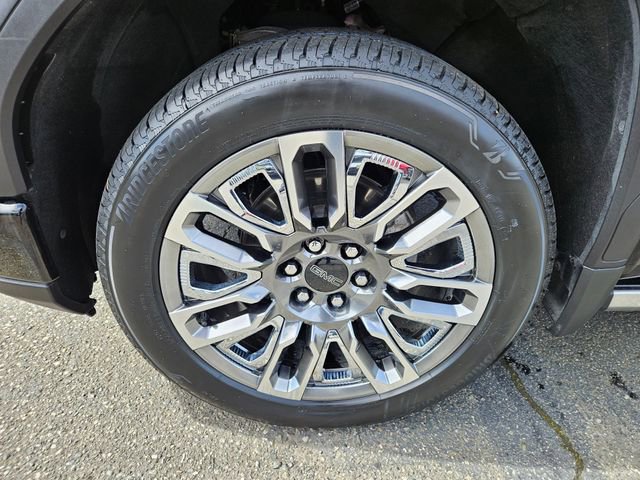 Used 2025 GMC Sierra 1500 Denali Ultimate image 10
