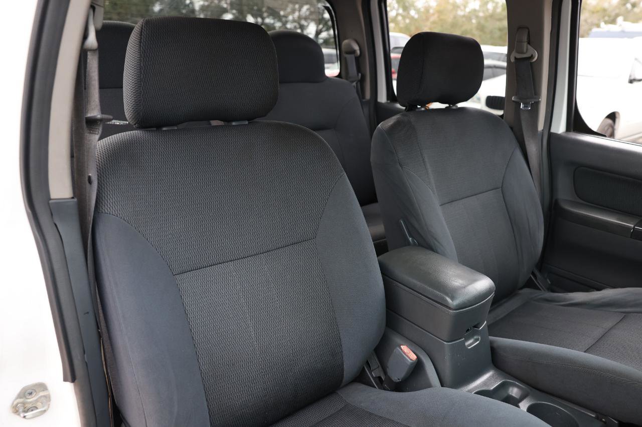 Used 2004 Nissan Frontier XE w/ (PWR) Pwr Pkg image 18