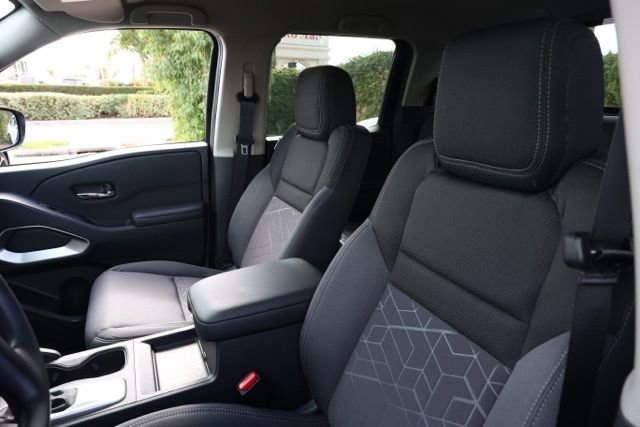 New 2026 Nissan Frontier SV w/ Tow Package image 15