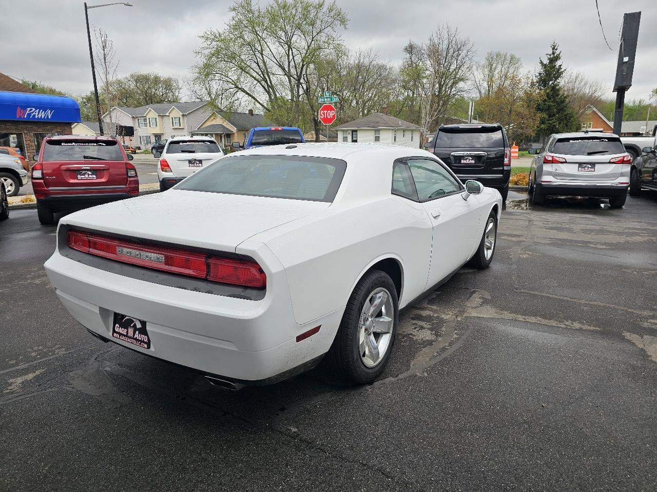 Used 2013 Dodge Challenger SXT w/ Sound Group RWD image 11