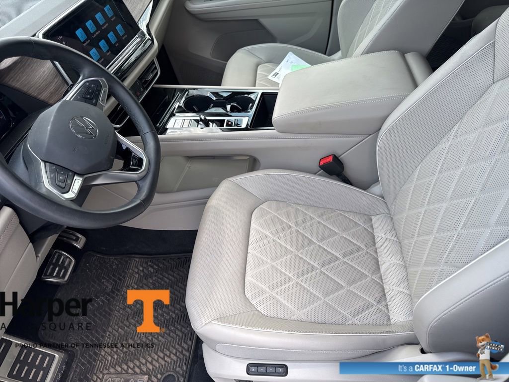 Used 2025 Volkswagen Atlas SEL Premium R-Line AWD/4WD image 13