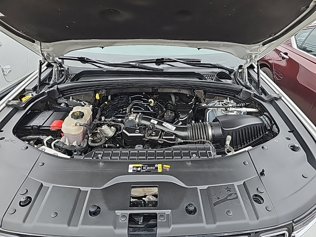 Used 2024 Jeep Grand Cherokee Limited image 5