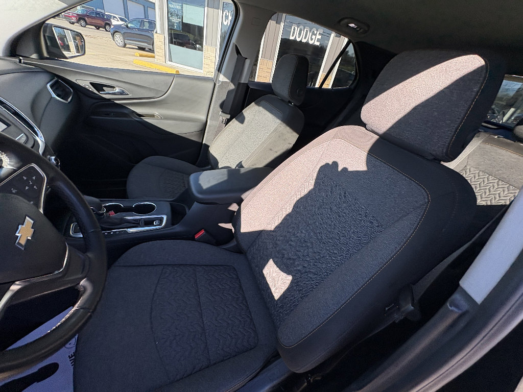 Used 2024 Chevrolet Equinox LT AWD/4WD image 32
