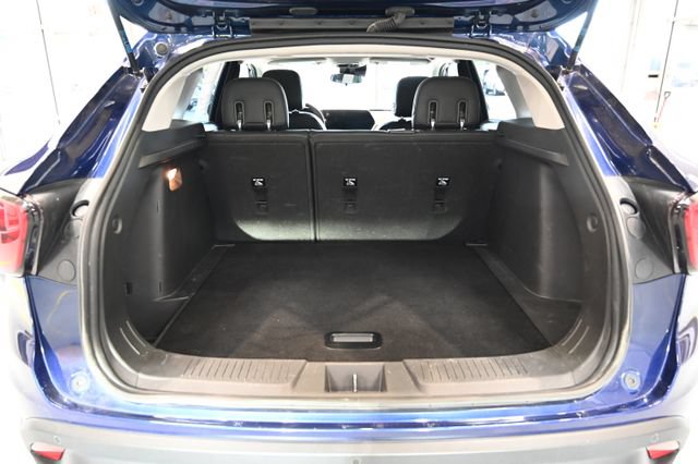 Used 2024 Chevrolet Trax LT w/ Driver Confidence Package FWD image 26