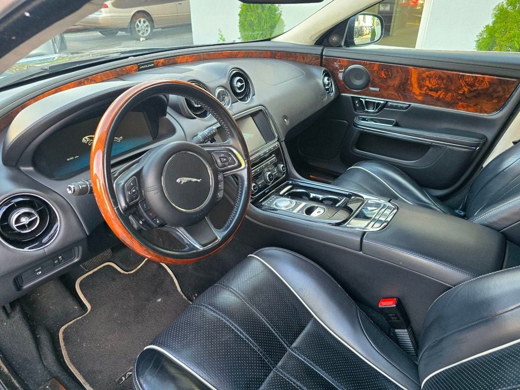 Used 2015 Jaguar XJ L Portfolio AWD/4WD image 9