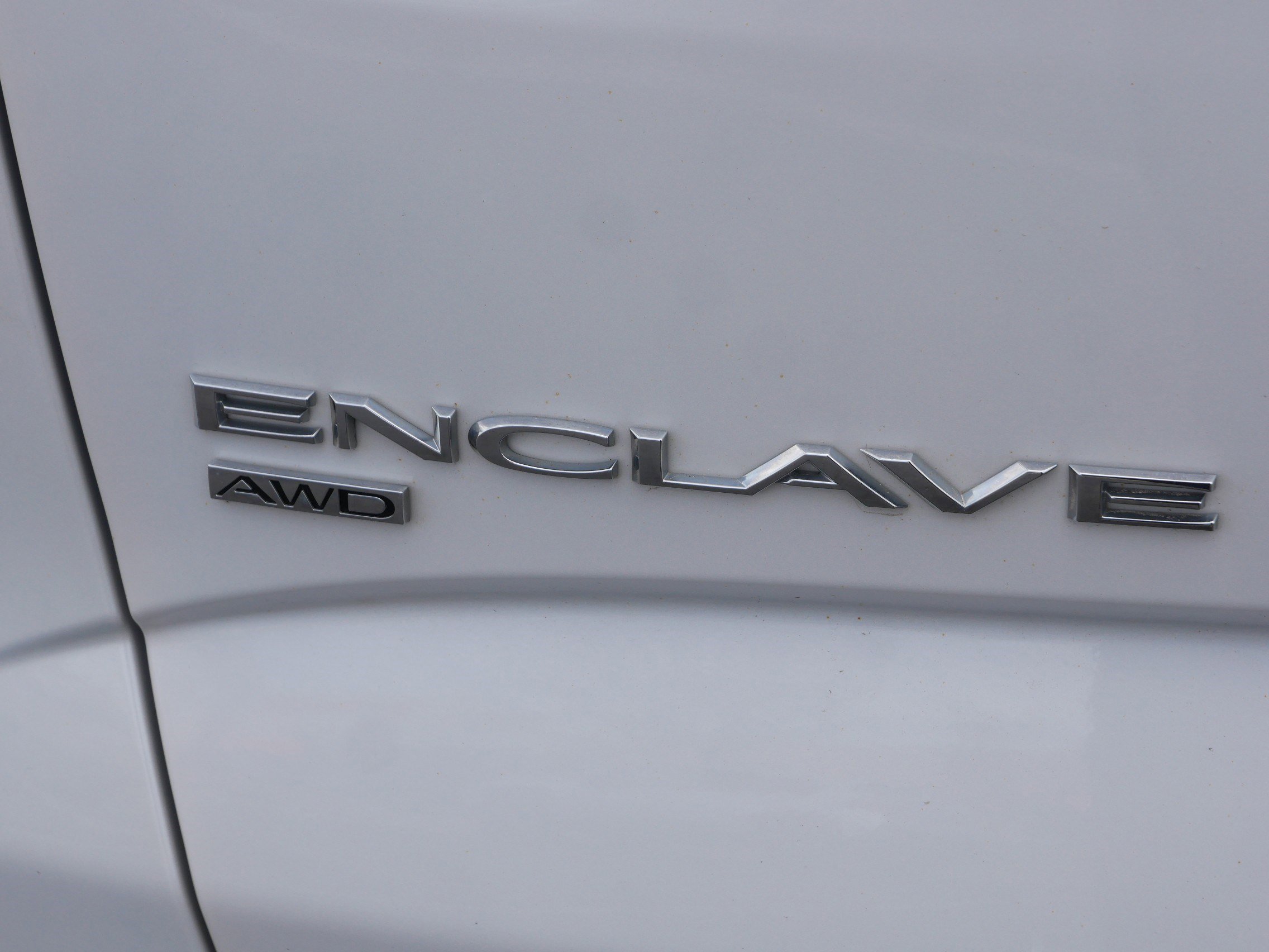Used 2024 Buick Enclave Essence w/ Experience Buick Package AWD/4WD image 5