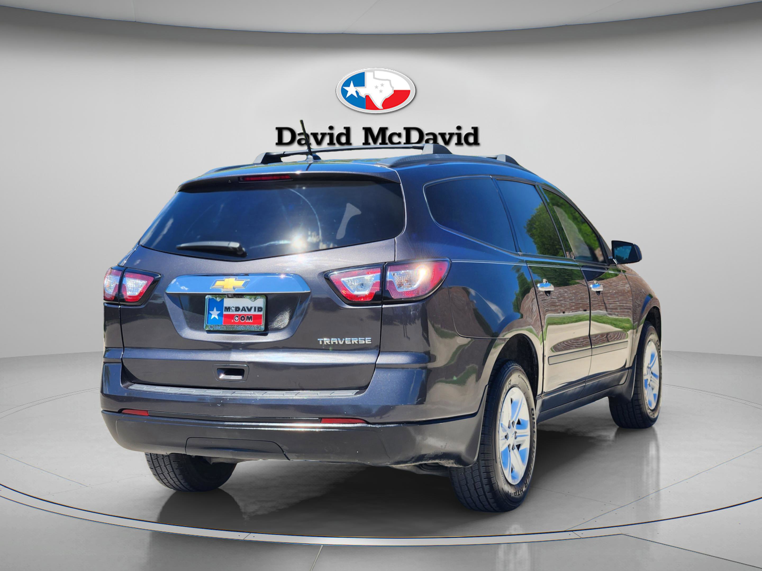 Used 2015 Chevrolet Traverse LS FWD image 6