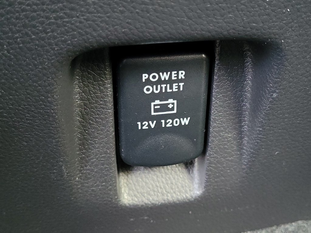 Used 2022 Mitsubishi Eclipse Cross LE FWD image 10