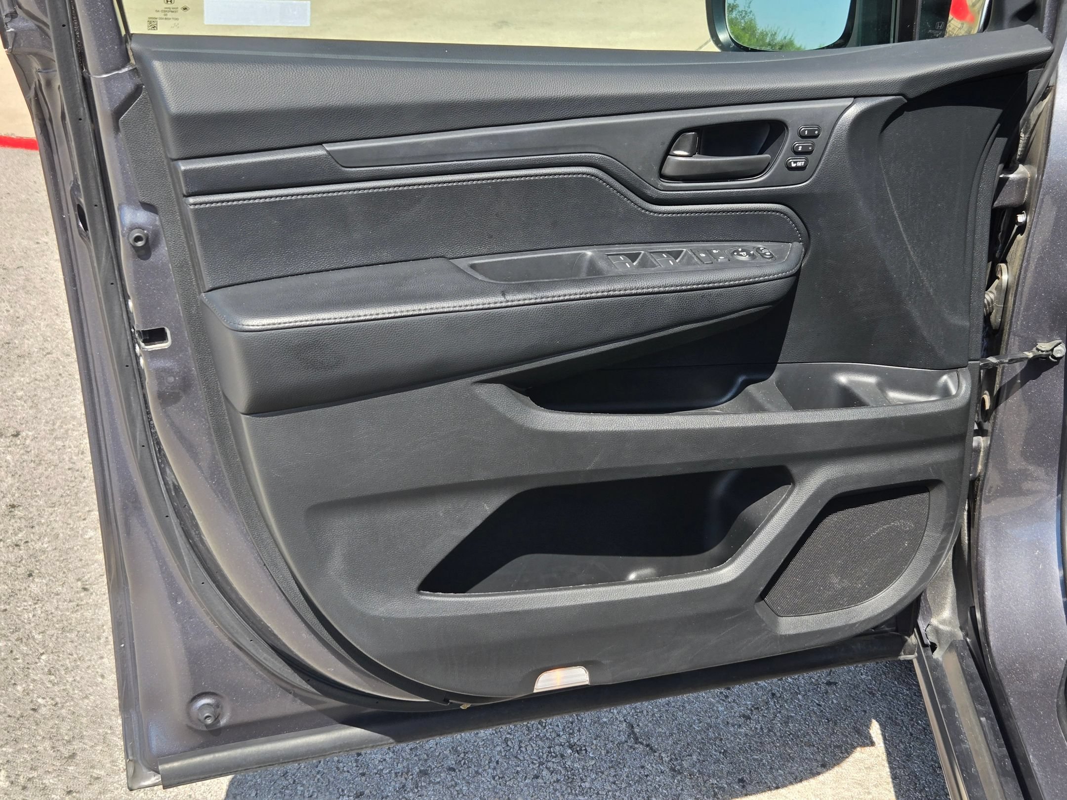 Certified 2025 Honda Odyssey EX-L image 10