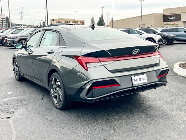New 2025 Hyundai Elantra SEL FWD image 9