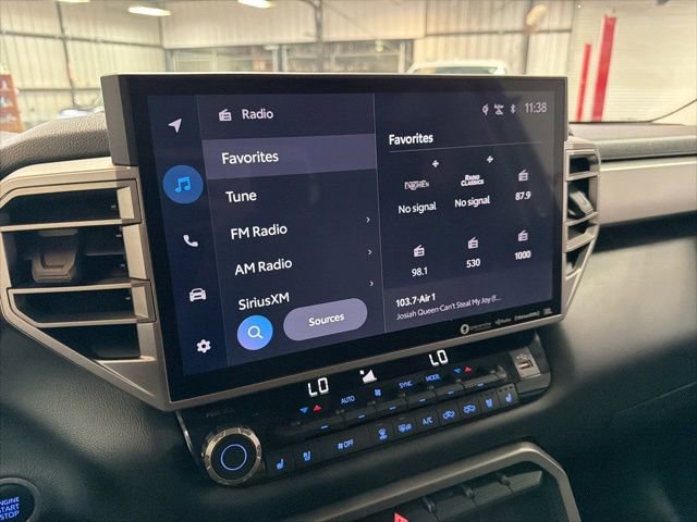 Used 2024 Toyota Tundra Limited image 24