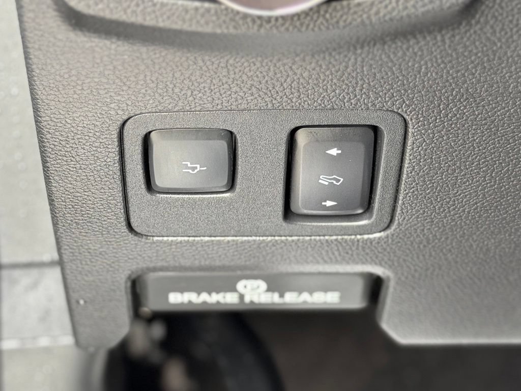 Used 2018 Ford F250 Platinum w/ Platinum Ultimate Package AWD/4WD image 25