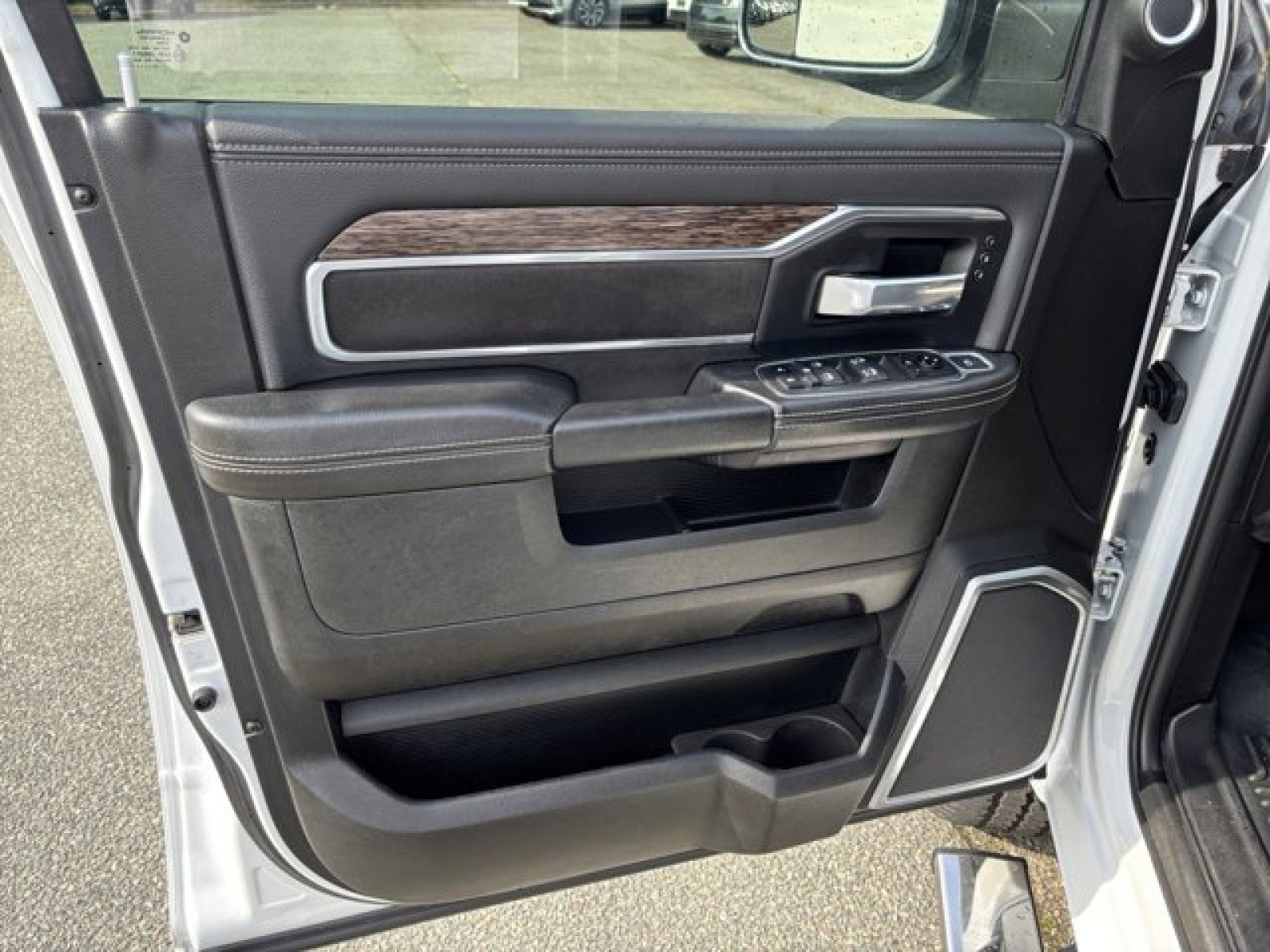 Used 2020 RAM 2500 Laramie image 21