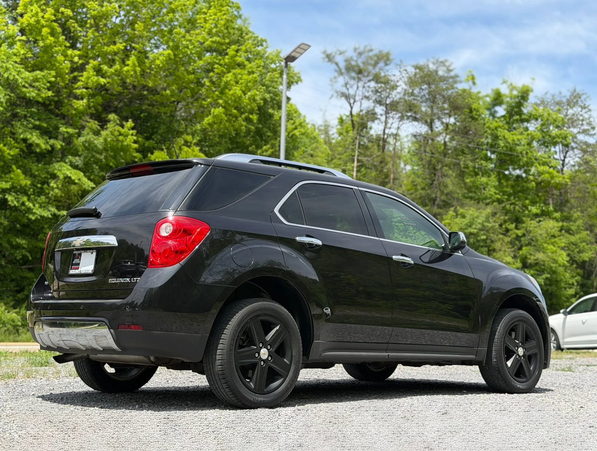 Used 2015 Chevrolet Equinox LTZ AWD/4WD image 6
