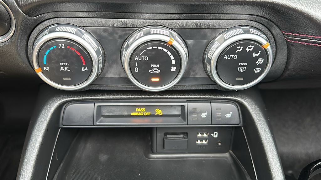 Used 2016 MAZDA MX-5 Miata Grand Touring image 29