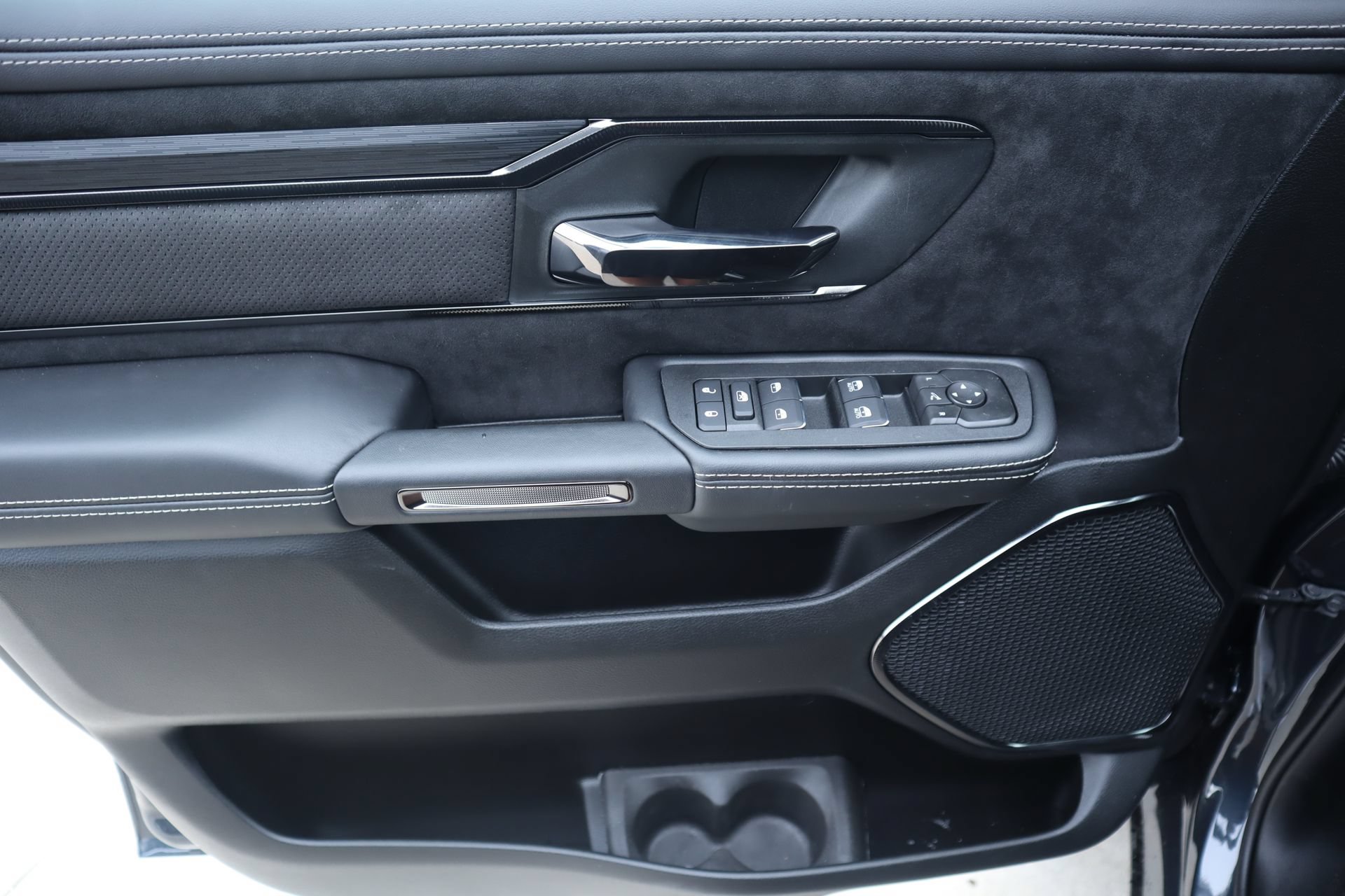 New 2026 RAM 1500 RHO AWD/4WD image 17