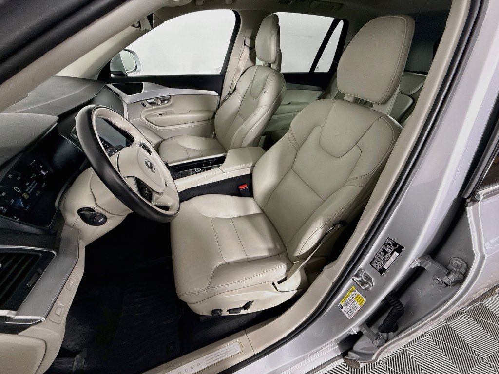Used 2017 Volvo XC90 T5 Momentum w/ Vision Package FWD image 20
