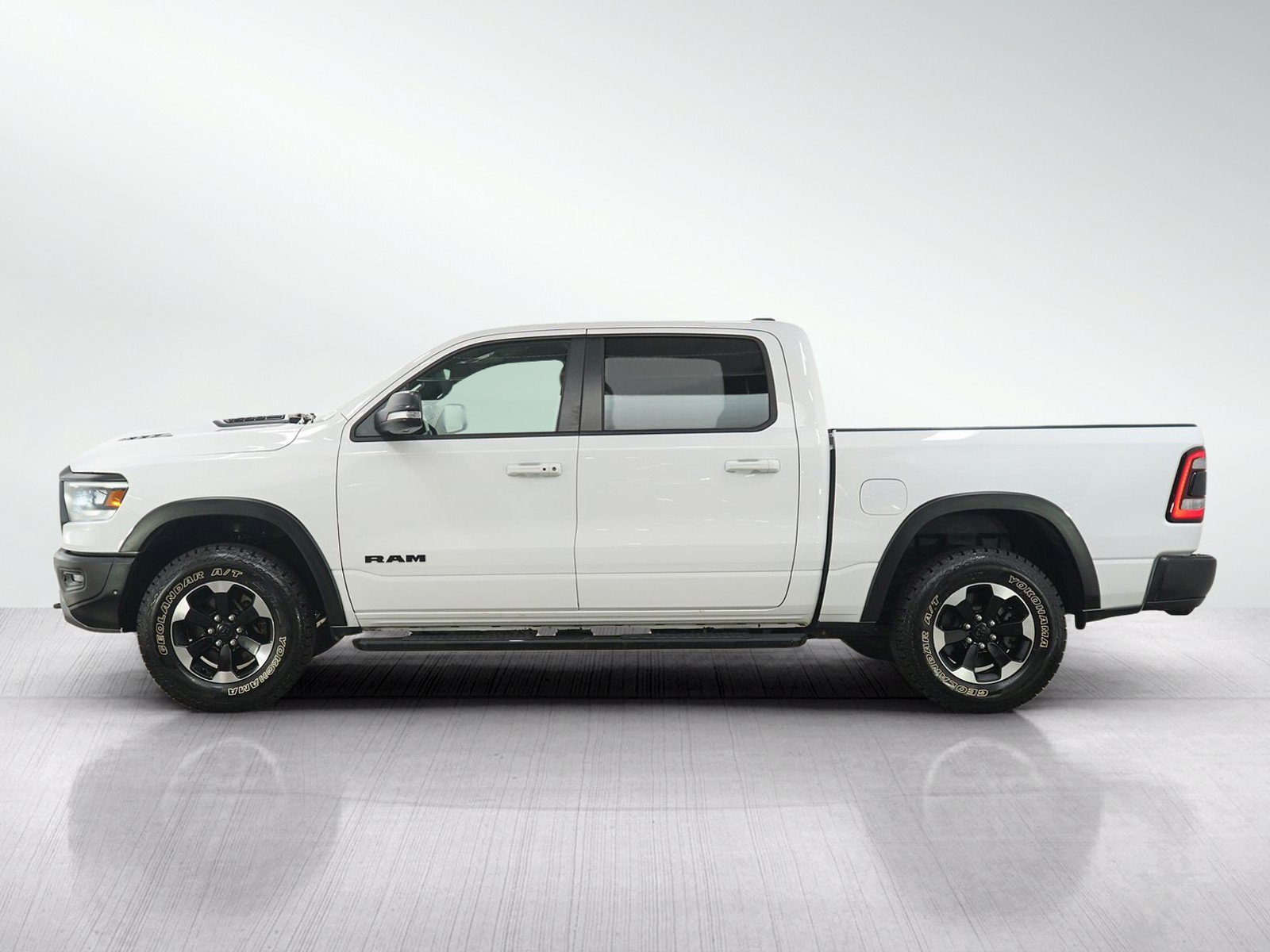 Used 2022 RAM 1500 Rebel w/ Rebel Level 2 Equipment Group AWD/4WD image 2