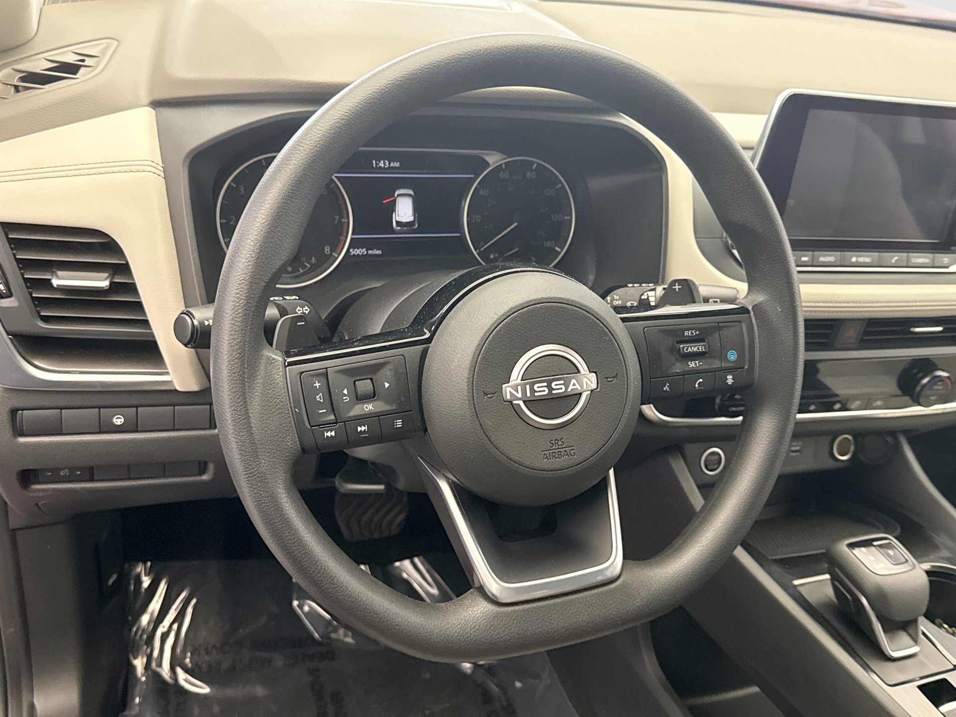Used 2023 Nissan Rogue SV AWD/4WD image 12
