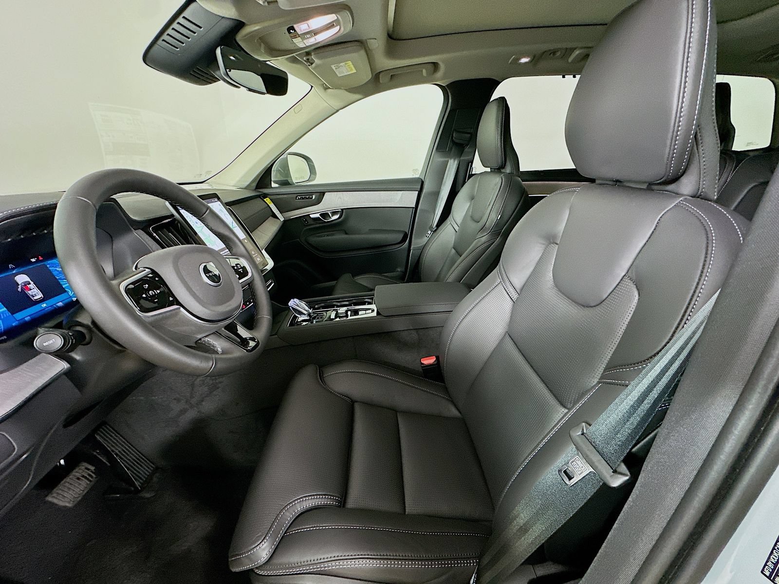 New 2026 Volvo XC90 B6 Ultra w/ Protection Package AWD/4WD image 31