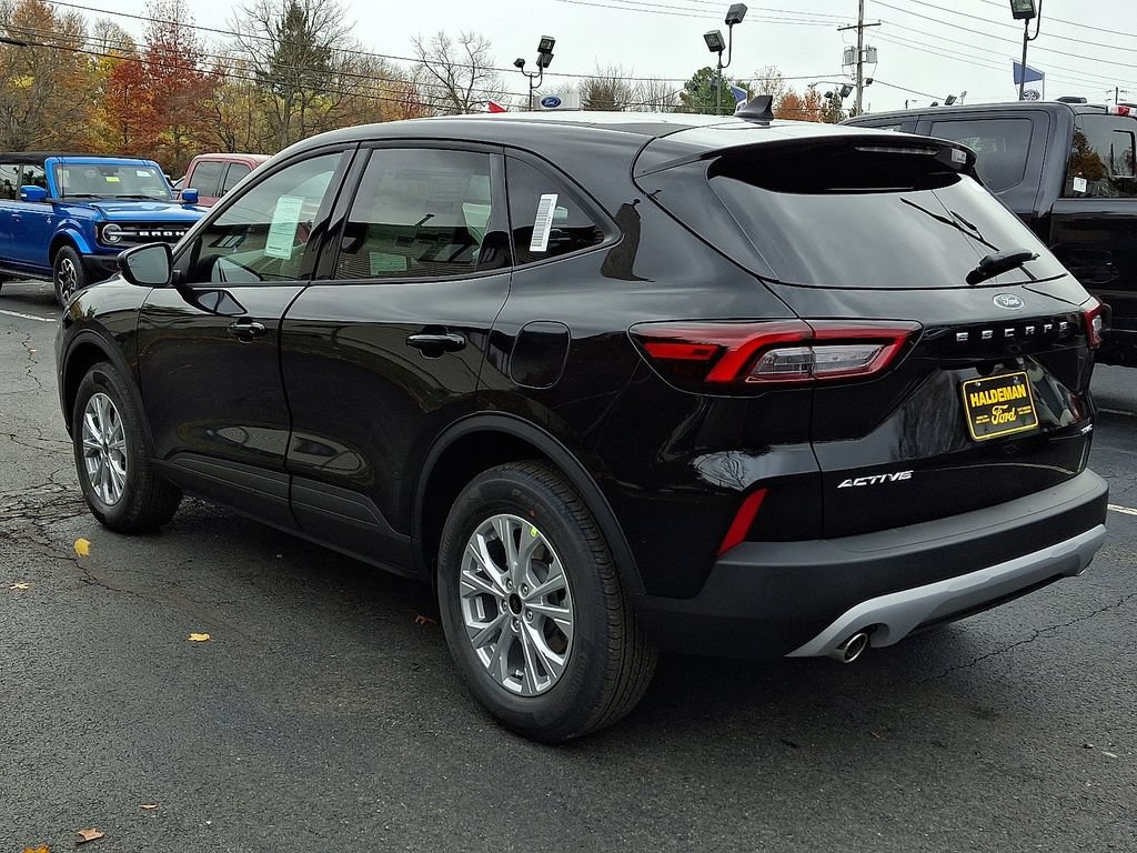 New 2026 Ford Escape Active w/ Cold Weather Package AWD/4WD image 3