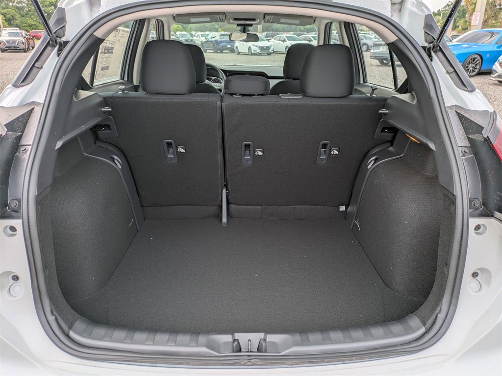 New 2025 Nissan Kicks Play S image 12