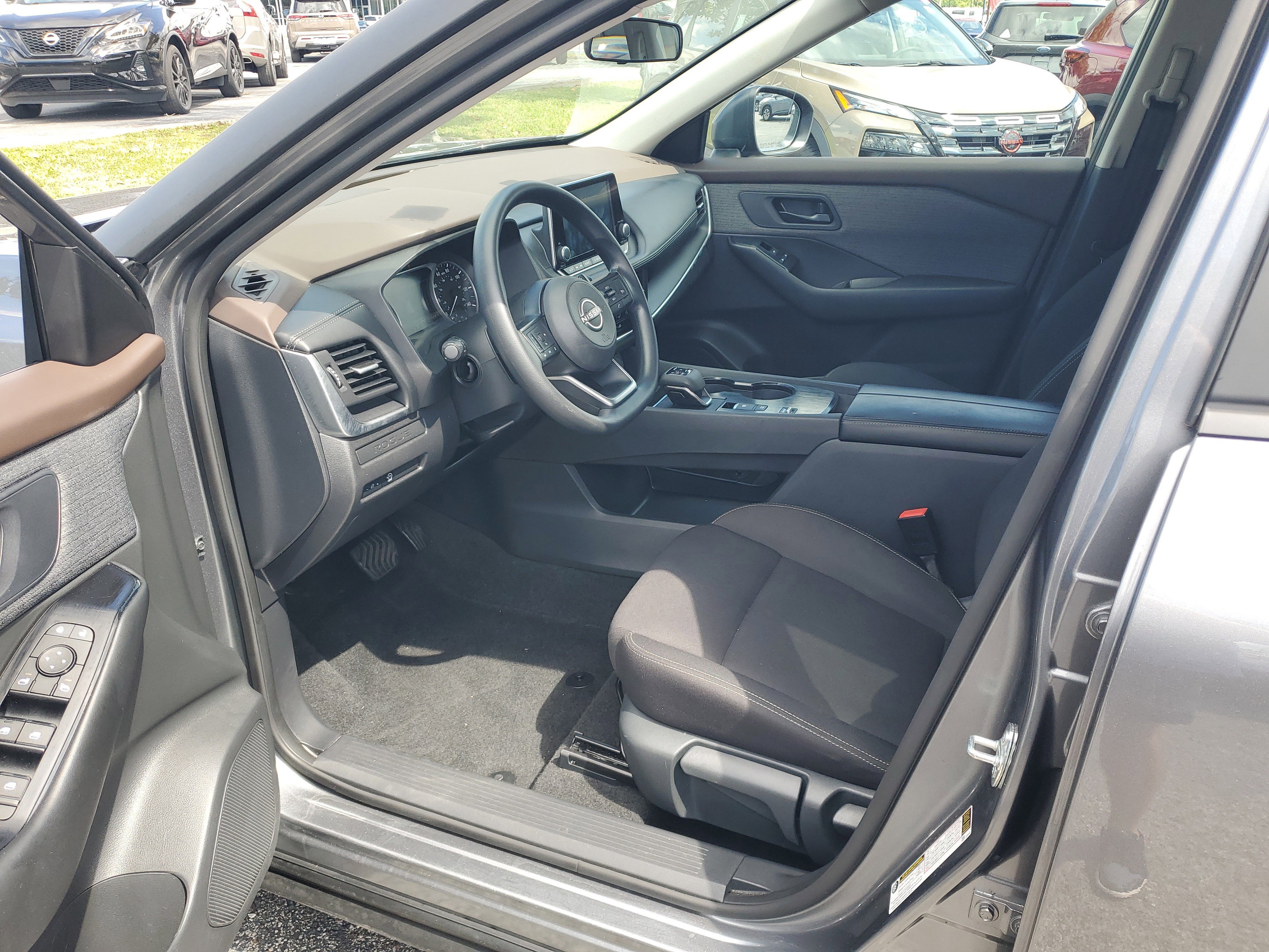 Certified 2023 Nissan Rogue S FWD image 12