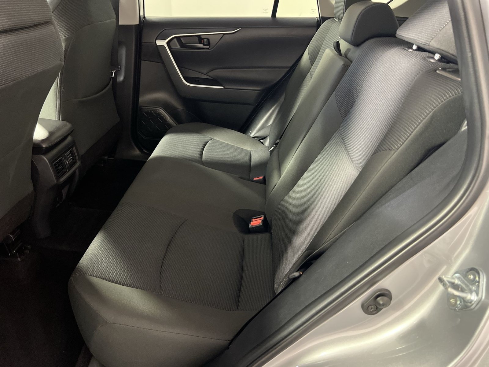 Used 2025 Toyota RAV4 LE FWD image 25