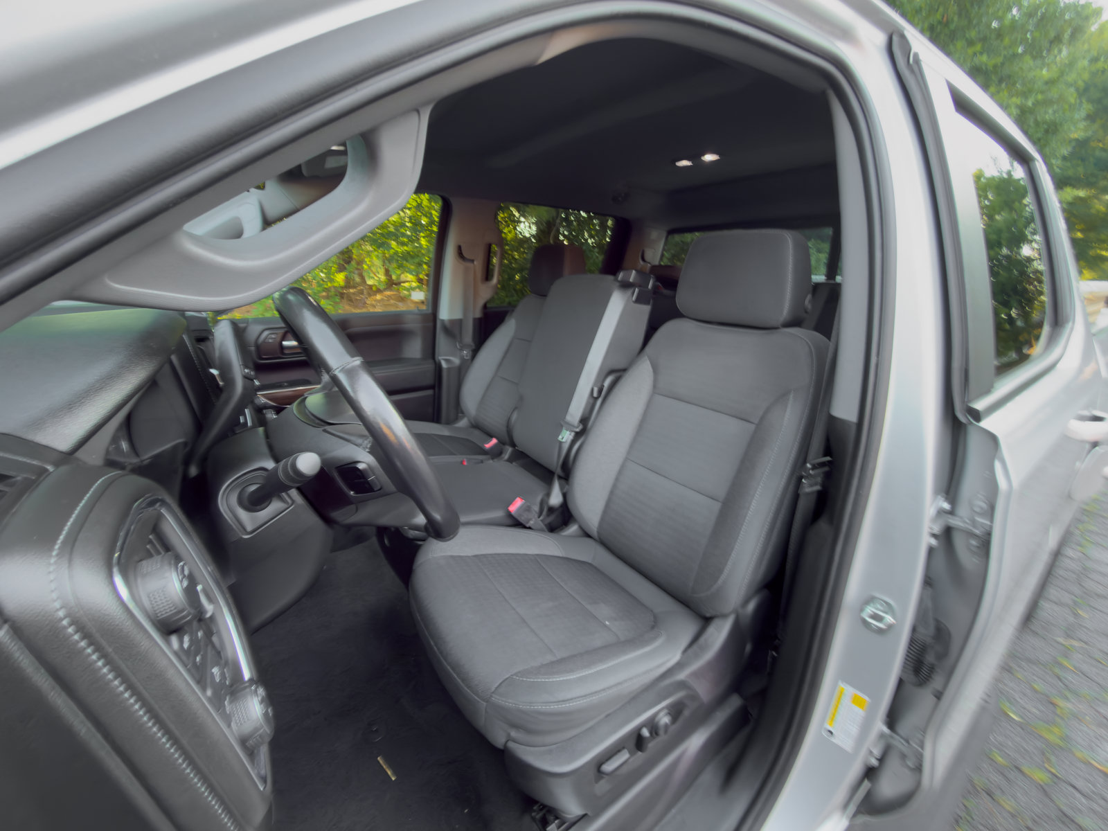 Used 2020 Chevrolet Silverado 1500 LT w/ All-Star Edition AWD/4WD image 10