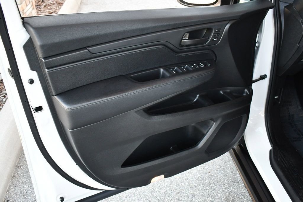 Used 2023 Honda Odyssey EX-L image 12