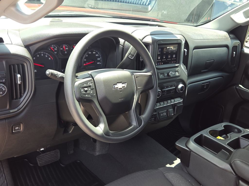 Used 2024 Chevrolet Silverado 1500 Custom image 17